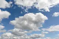 100495