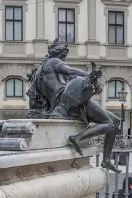 101161