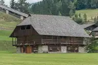104282