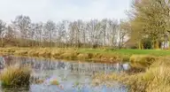 104532