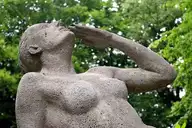 106927