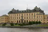 107678