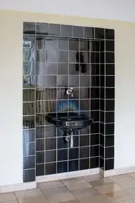 111989
