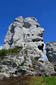 113070
