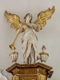 113532