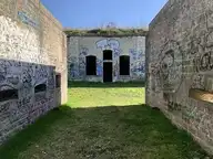 117598
