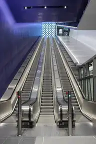 118693