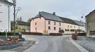 118823