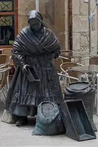 118985