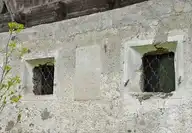 121826
