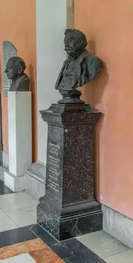 123556