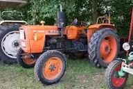 124305