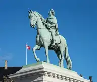 128875