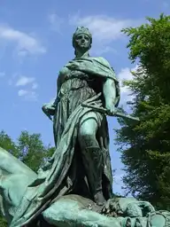 133438