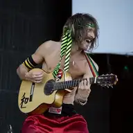 135773