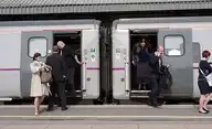137232