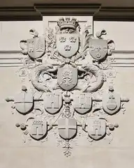 138107