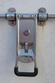 142745