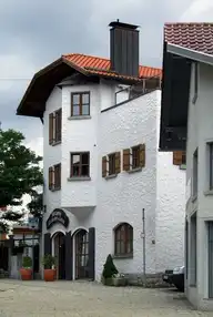 143899