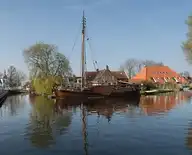 144635