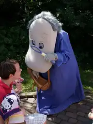 145642