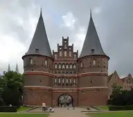 148566
