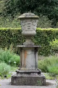 149585