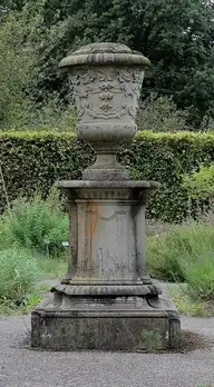 149586