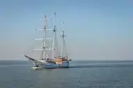 150358