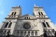 152528