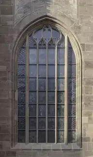 152831