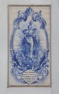 153161