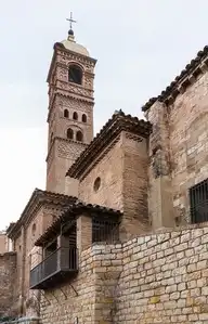 153189