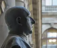 153568