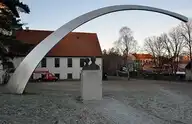 154927