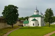 156758