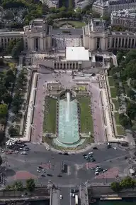 157581