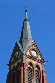 157991