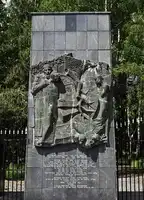 158298