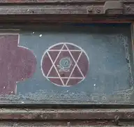 158313
