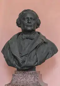 158903