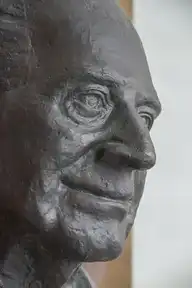 161335
