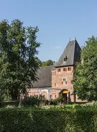 161689
