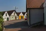 162605