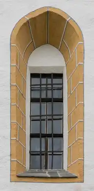 163162