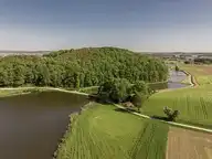 163465