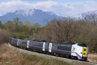 163526