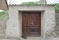 166366