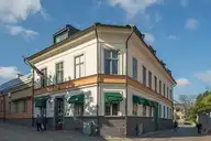 166495