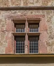 16735